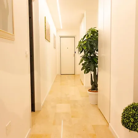 Moderno E Luminoso, Con Parcheggio Udine