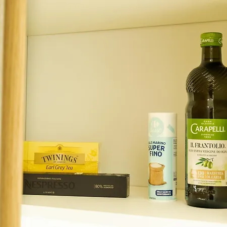 Apartamento Moderno E Luminoso, Con Parcheggio